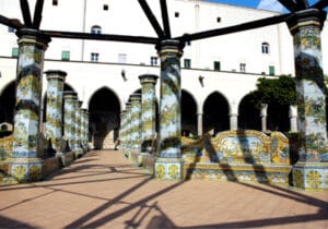 chiostro-300x210 "Voci e suoni del Natale" rappresentazione itinerante sul Natale e sul Presepe di Greccio scritta e diretta da Fulvia Serpico