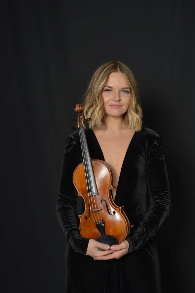 07-11-Laura-Marzadori-EnnioDAltri Ravello Festival, al Villa Rufolo il violino di Laura Marzadori con la Filarmonica di Benevento