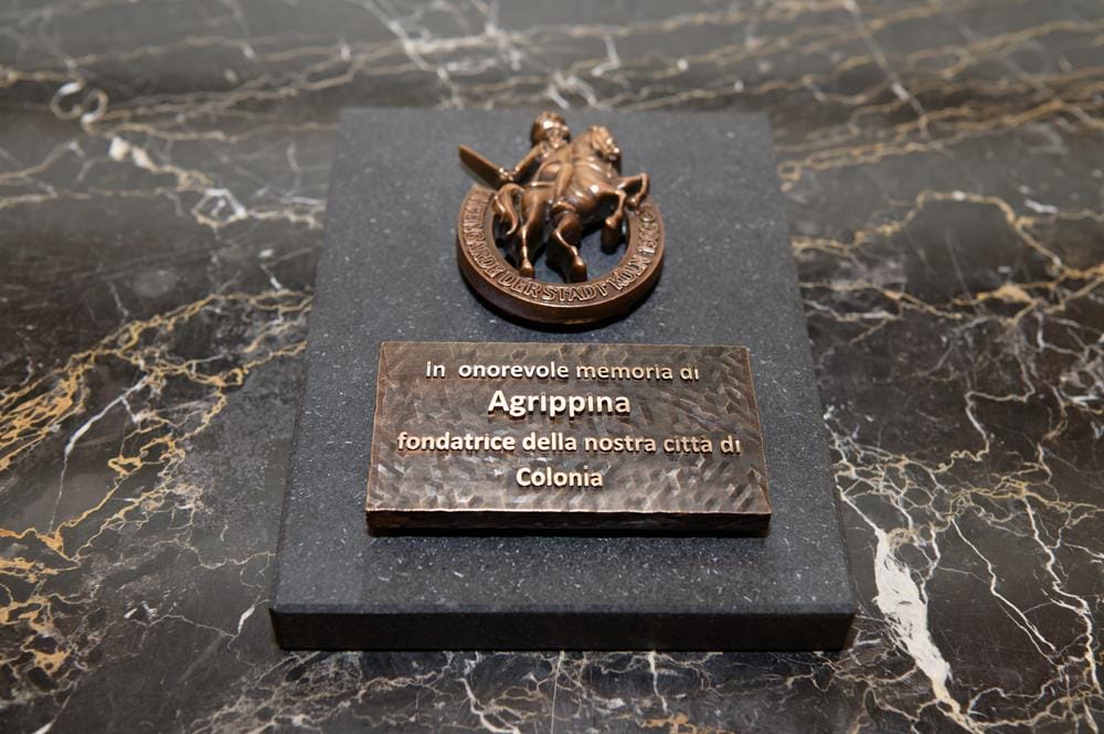 EFX_1553-Copy A Bacoli l'omaggio dei senatori dell'EhrenGarde ad Agrippina Minore, fondatrice di Colonia