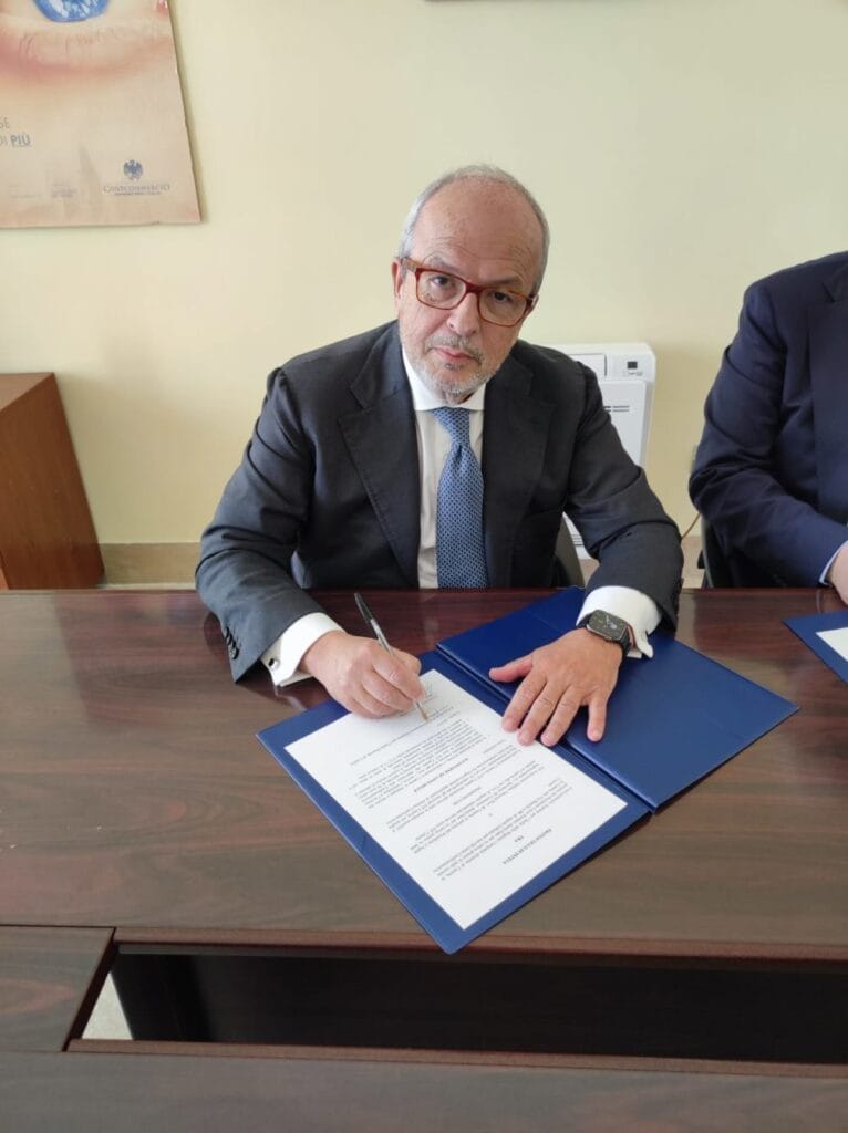 Lucio-Sindaco-20-low-766x1024 Immobilismo e degrado: l’SOS di Confcommercio alle istituzioni per il bene di Caserta
