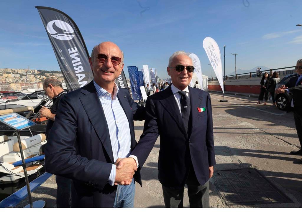 Navigare-2024_da-sx.-Amedeo-Manzo-BCC-e-Gennaro-Amato-Afina-Copy 38° Navigare: a Mergellina successo di pubblico e bellezza nautica sotto il sole di Napoli