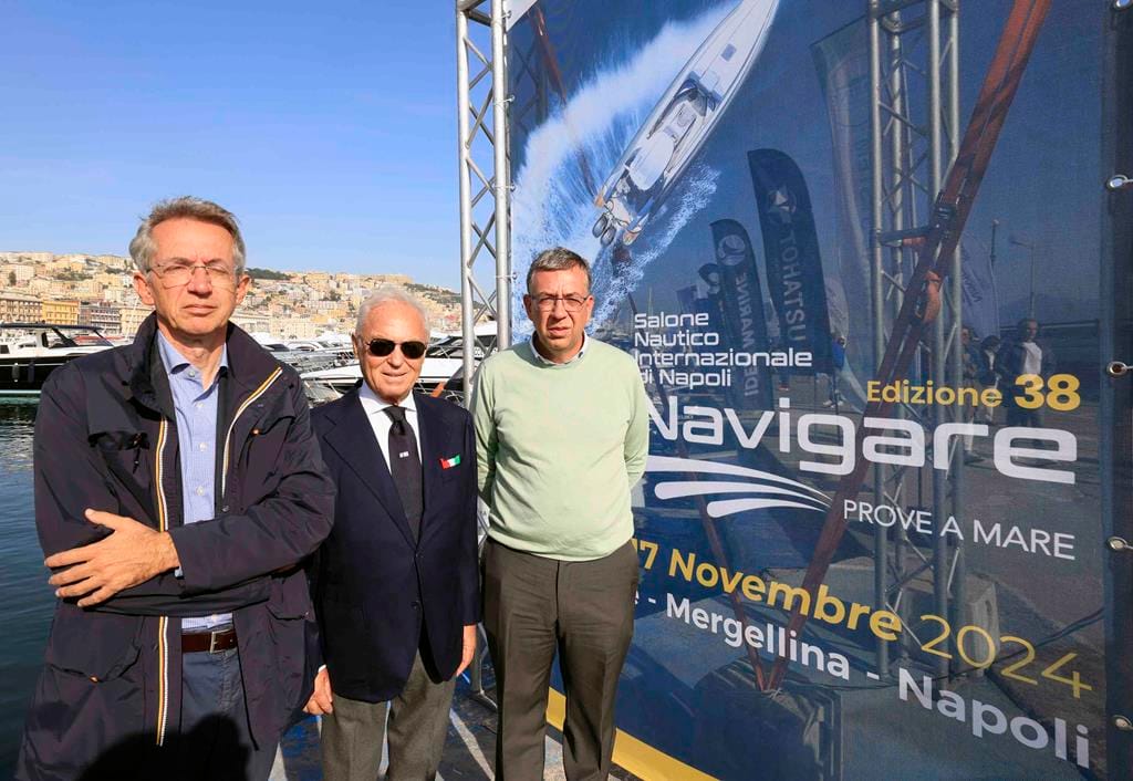 Navigare-2024_da-sx.-sindaco-Manfredi-G.Amato-Afina-e-M.-Manfredi-Consigliere-Regione-Campania-Copy 38° Navigare: a Mergellina successo di pubblico e bellezza nautica sotto il sole di Napoli